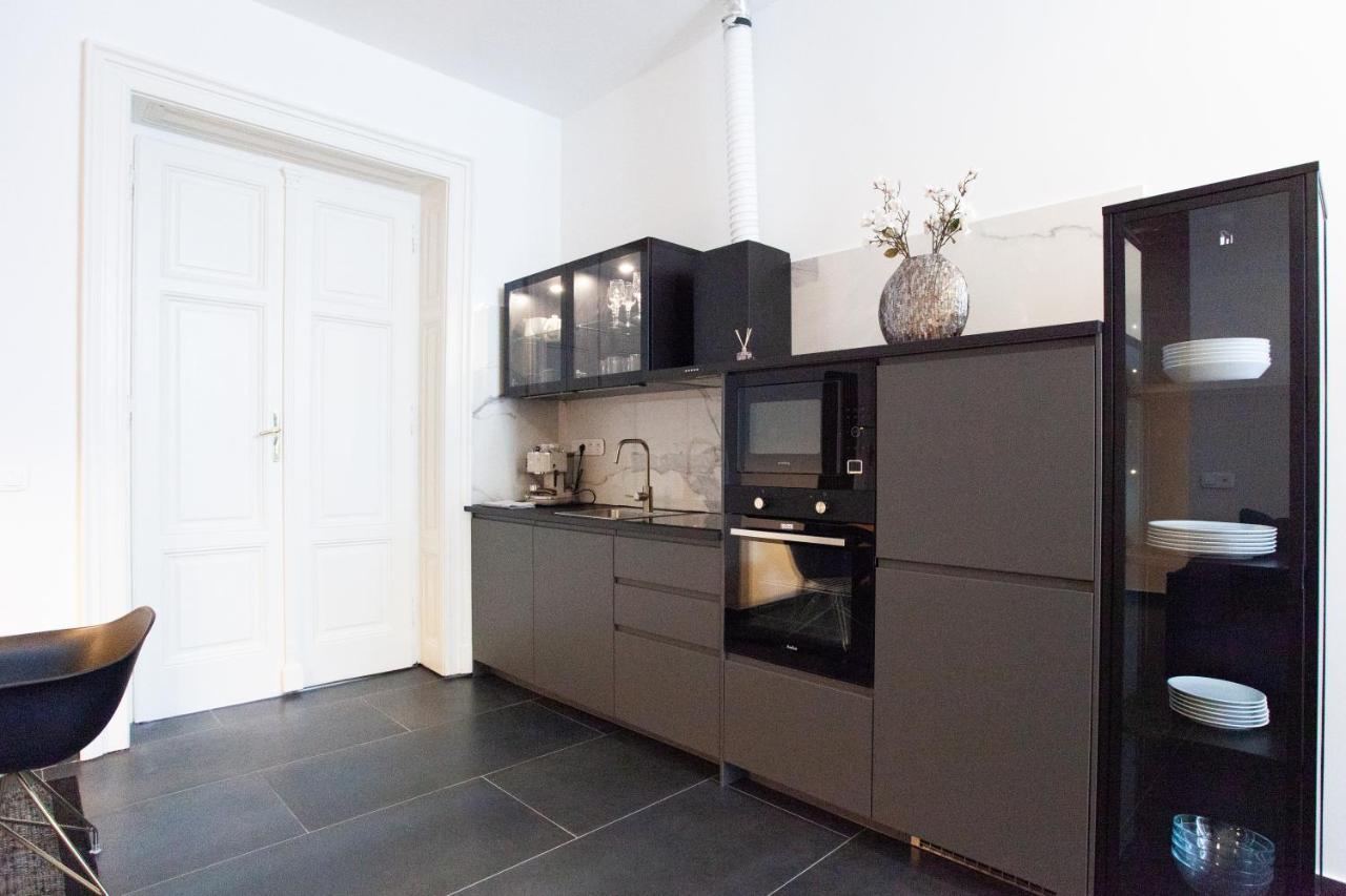 Real Deluxe Next To Danube Apartment Будапеща Екстериор снимка