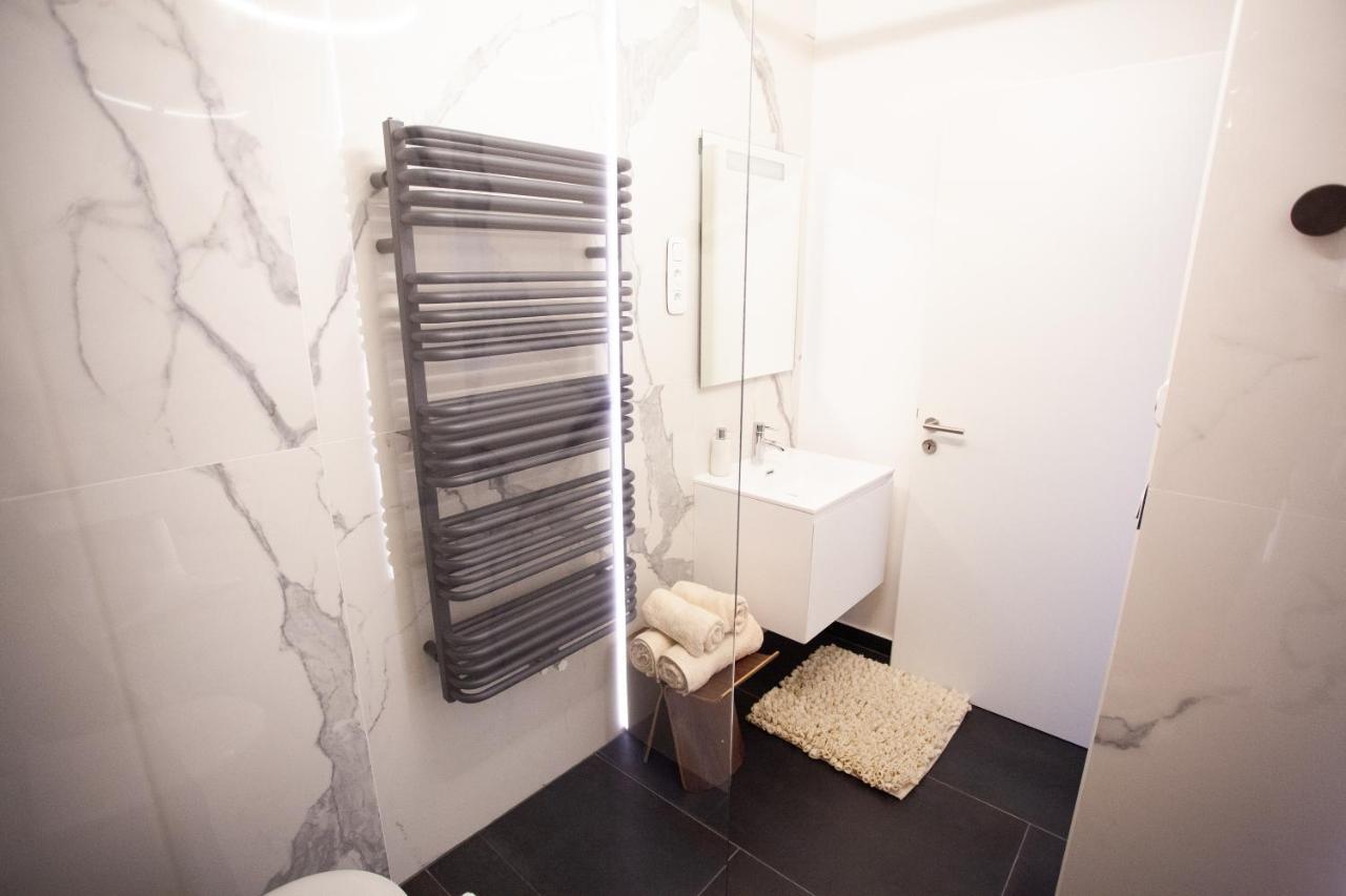 Real Deluxe Next To Danube Apartment Будапеща Екстериор снимка