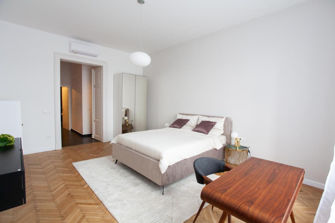 Real Deluxe Next To Danube Apartment Будапеща Екстериор снимка