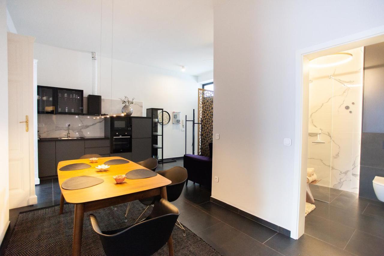 Real Deluxe Next To Danube Apartment Будапеща Екстериор снимка